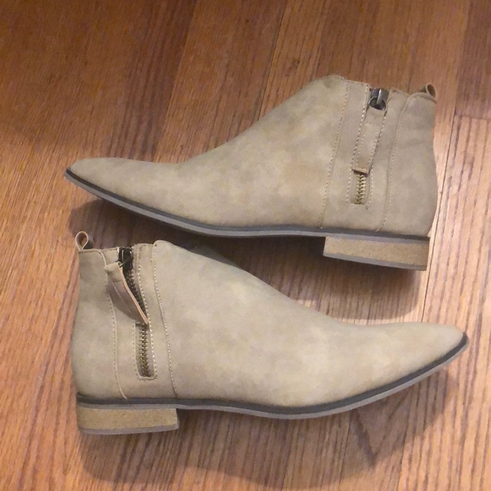 Aeropostale booties